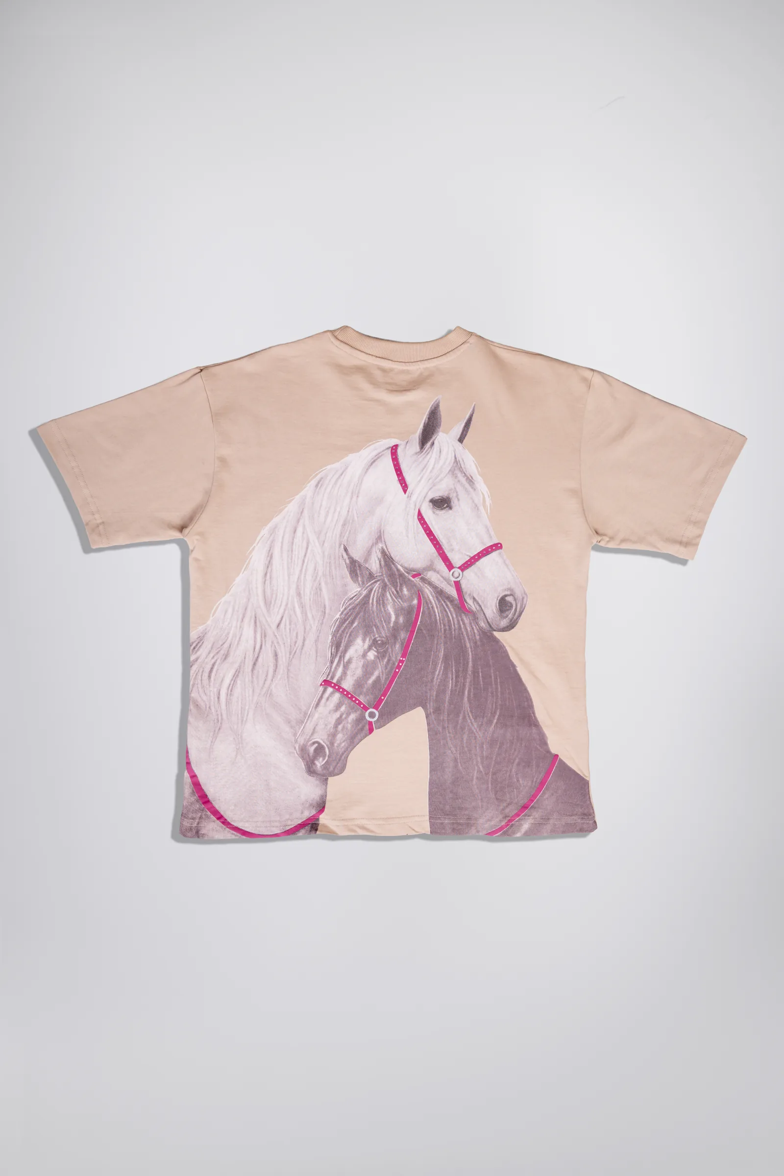 The Horse Love Tee laid flat, back horse print with pink puff print halters
